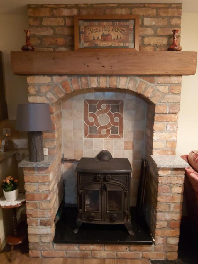 Lovely 2-Bed Cottage At The Foot Of The Mournes Νιούρι Εξωτερικό φωτογραφία